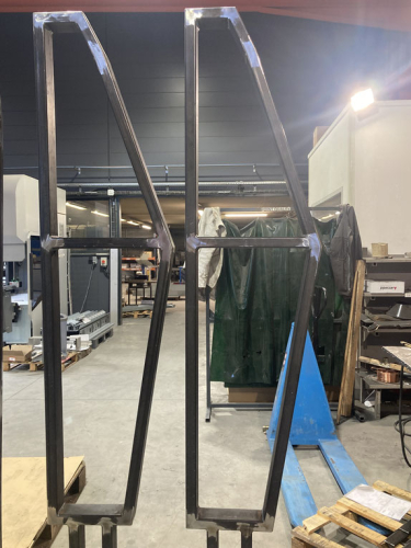 support de communication en acier